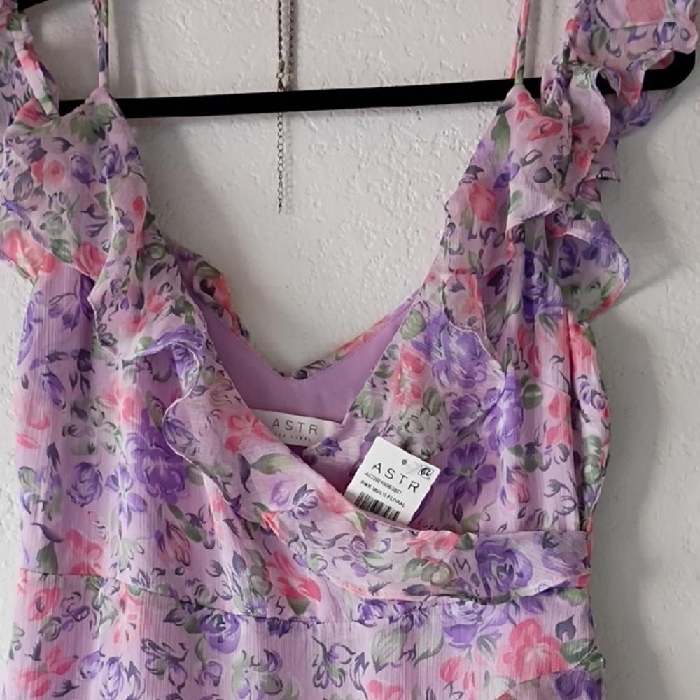 Astr The Label High Low Pemberley  Floral Dress in Pink and Purple Size M - Picture 7 of 12